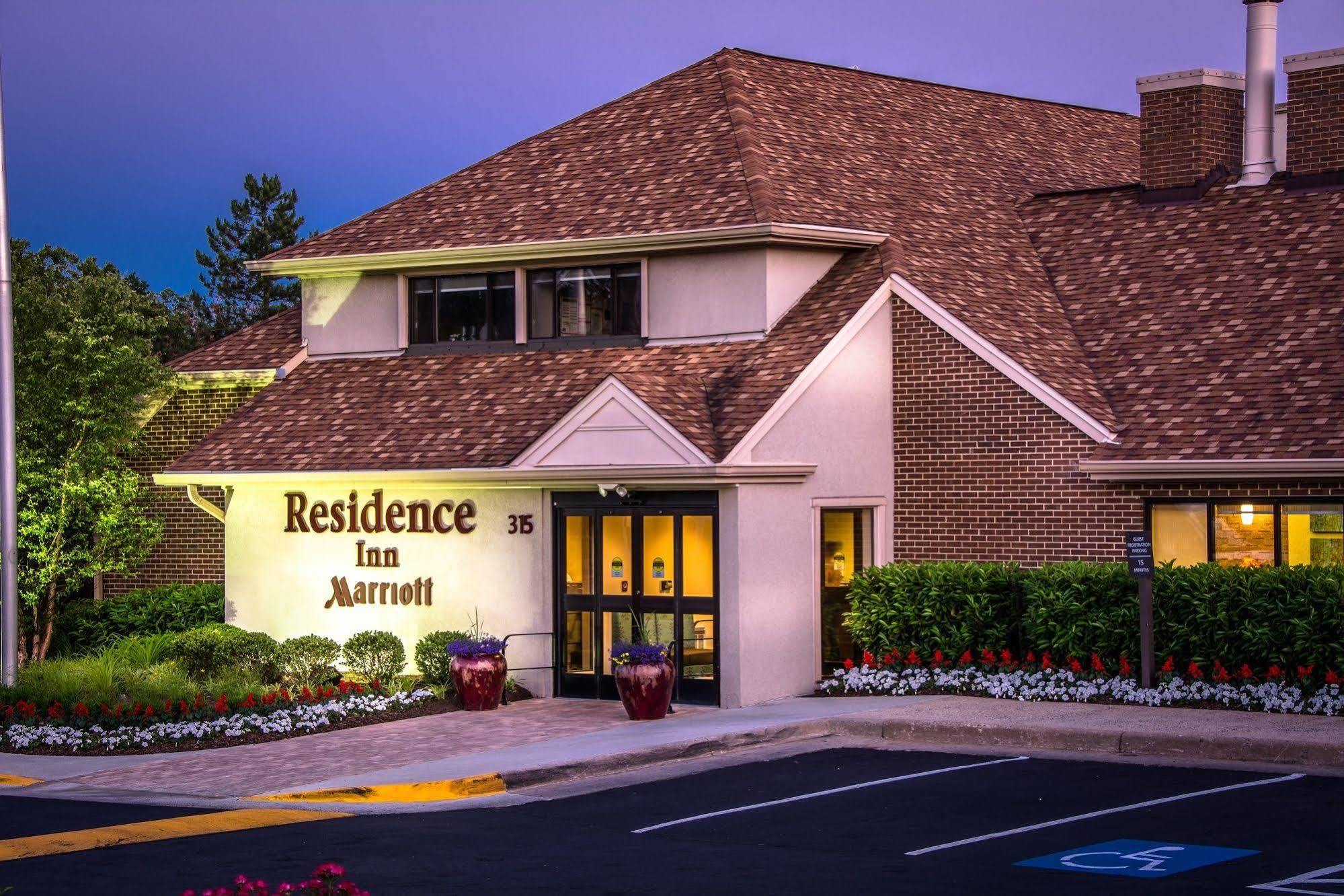 Residence Inn By Marriott Herndon Reston Exterior foto